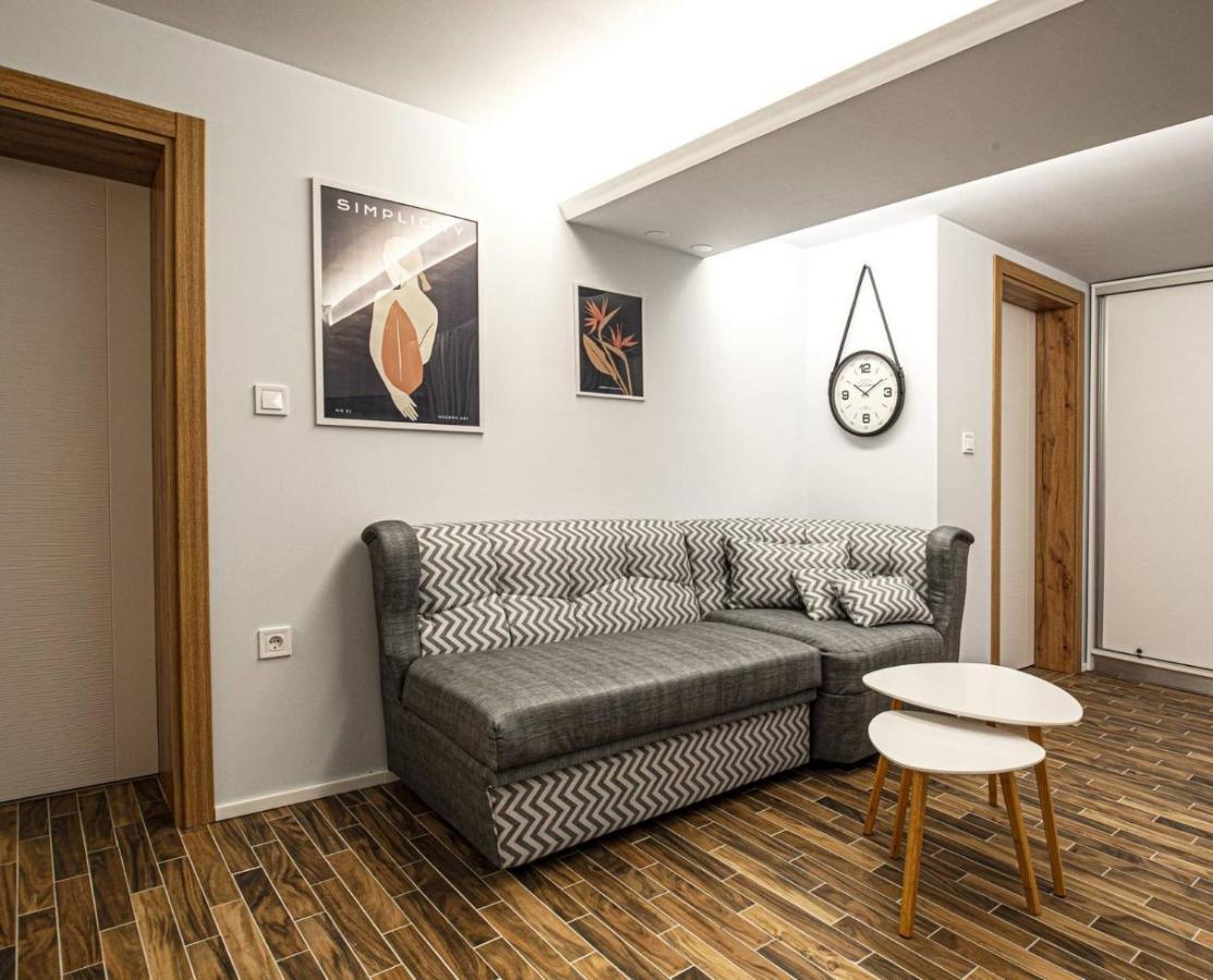 Guest House Rhea / Къща За Гости Рея บัลชิค ภายนอก รูปภาพ